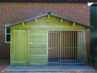 Te koop duurzame degelijke hondenkennels.