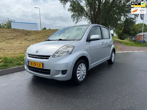 Daihatsu Sirion 2 1.3-16V Prestige Airco NAP logisch