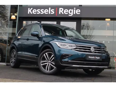Volkswagen Tiguan 1.5 eHybrid Elegance IQ 360 El.Haak keyless ACC 19” Bliss Stuur/Stoelverwarming