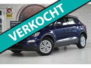 Volkswagen T-Roc 1.0 TSI Style, TREKHAAK, ALLSEASON, ALS NIEUW! GARANTIE