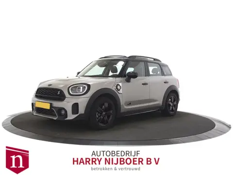 MINI Countryman 1.5 Cooper S E ALL4 Chili Lederen bekleding / Camera / Panoramadak