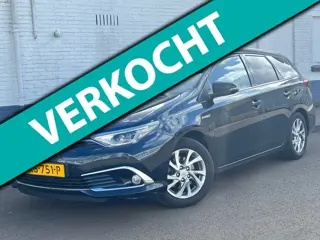 Toyota Auris Touring Sports 1.8 Hybrid Lease Pro|Carplay|Pano|Camera|Trekhaak|Navi|Clima|Cruise|Park