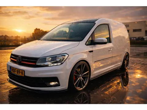 Volkswagen Caddy 2.0 TDI DSG 180 pk MARGE !! schroefset 19"
