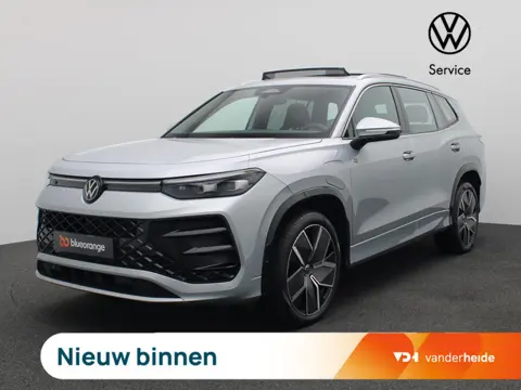 Volkswagen Tayron 1.5 eHybrid R-Line Edition 272PK DSG SOH 99,68%, Panoramadak, Trekhaak, Achteruitr