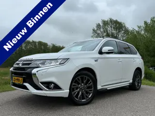 Mitsubishi Outlander 2.0 PHEV S-Edition Automaat / Schuifdak / Leder / 360 Camera / Stuur-/Stoelverw