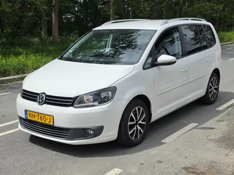 Volkswagen Touran 1.6 TDI Highline / AIRCO / DSG / 7 ZITS