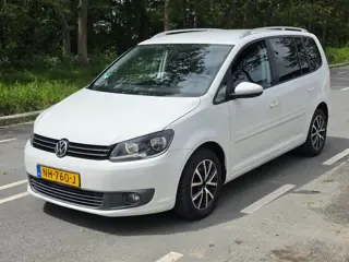Volkswagen Touran 1.6 TDI Highline / AIRCO / DSG / 7 ZITS