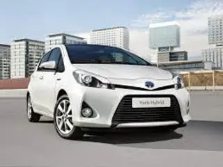 Toyota Yaris 1.5 Full Hybrid Aspiration NAVI, LM VELGEN,HYBRID,LED,MISTLAMPEN! MOOIE AUTO!!!