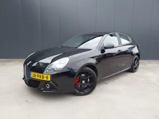 Alfa Romeo Giulietta 1.4 T 170 PK Distinctive CAMERA HALF LEER CRUISE ECC LED AFNB TREKHAAK