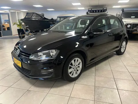 Volkswagen Golf 1.2 TSI Highline Climate controle, Navigatie.