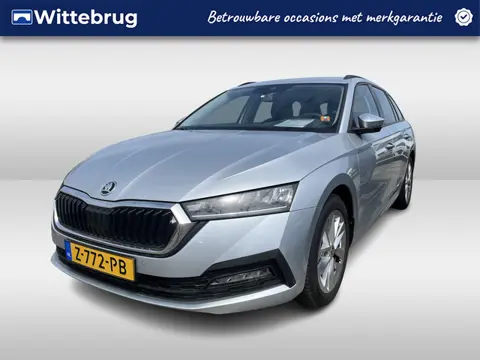 Škoda Octavia Combi 1.0 TSI Business Edition Navigatie / Parkeersensoren / Smartlink / LED verlichti
