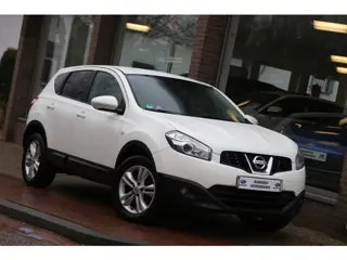 Nissan QASHQAI 1.6 Acenta (bj 2012)