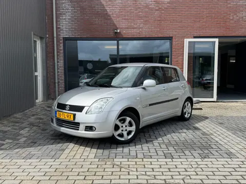 Suzuki Swift 1.3 Shogun | 04-2027 APK! | CarPlay | Airco | Trekhaak |