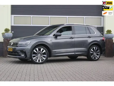 Volkswagen Tiguan 1.4 TSI ACT Highline R-Line | Trekhaak |