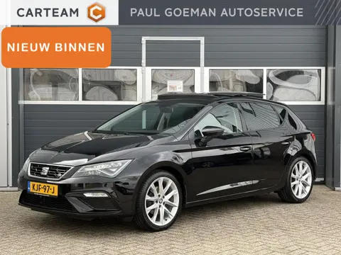 SEAT Leon 1.5 TSI FR Business Intense | Pano | Beats | Parkeer sensoren | Stoel verwarming |