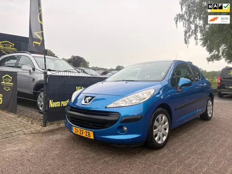 Peugeot 207 1.4 VTi Cool 'n Blue AIRCO,ELEKT,CRUISE,LAGE KM/NAP MULTIMEDIA ,MET NIEUWE APK!