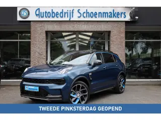 Lynk & Co 01 1.5 261PK! 6.6Kwh LADEN! 360-CAMERA PANO/SCHUIF INFINITY DAB NAVI CARPLAY CAMERA STOELV
