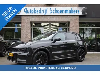 Lynk & Co 01 1.5 261PK! BLACKLINE + TREKHAAK-AFN. PANO/SCHUIF INFINITY DAB NAVI CARPLAY STOELVERWARM