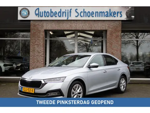 Skoda Octavia 1.0 e-TSI Business Edition Plus STOELVERW. SFEERVERL. CARPLAY CAMERA DIGITAL-DASH ACC 