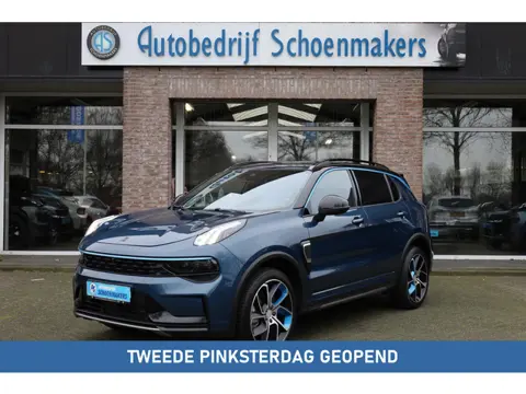 Lynk & Co 01 1.5 MY23! ZWARTE-HEMEL ROLHOES MY23 360-CAMERA PANO/SCHUIF INFINITY DAB NAVI CARPLAY ST