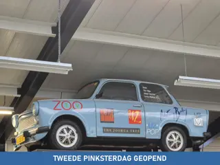 Trabant 601 Standaard U2 ACHTUNG BABY!