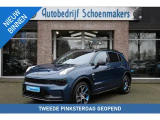 Lynk & Co 01 1.5 MY23! 6,6 kWh ZWARTE-HEMEL ROLHOES MY23 360-CAMERA PANO/SCHUIF INFINITY DAB NAVI CA