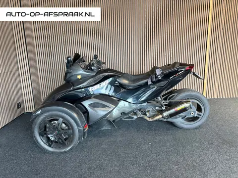 2x Can Am Spyder RS SE5 Automaat en Schakel Akrapovic Rugleuning