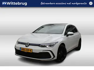 Volkswagen Golf 1.4 eHybrid 245pk GTE DSG Automaat / Leder / Panorama dak / Navigatie / LM velgen / 