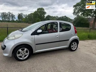 Peugeot 107 1.0-12V XS Urban Move, nw APK, NAP, 5 drs, enz