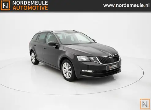 SKODA OCTAVIA 1.6 TDI GRT AMB BNS, CARPLAY, PANO, AUT