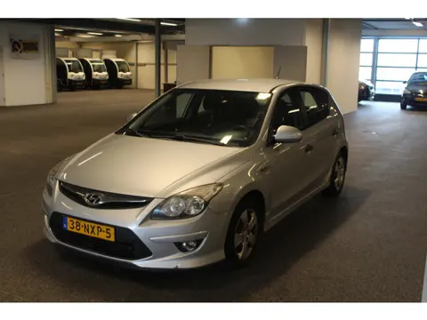 Hyundai i30 1.4i i-Drive Cool MEENEEMPRIJS/EXPORTPRIJS/HANDELSPRIJS/ APK TOT 31-05-2026