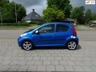 Peugeot 107 1.0-12V Sublime