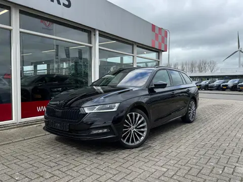 Skoda Octavia Combi 1.4 TSI iV PHEV Black Edition|19 inch|Stoel & Stuurverw|Sfeerverl|