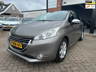 Peugeot 208 1.2 VTi Allure AIRCO-PDC-CRUISE-NIEUWE DISTRIBUTIERIEM