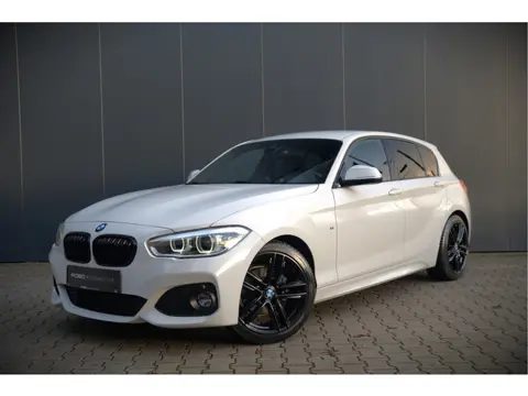 BMW 1-serie 118i Corporate Lease Executive M Sport | Automaat | Stuurverwarming | Stoelverwarming | 