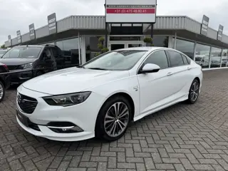Opel Insignia Grand Sport 1.5 Turbo 165PK Business Executive | OPC Line | Navi | PDC