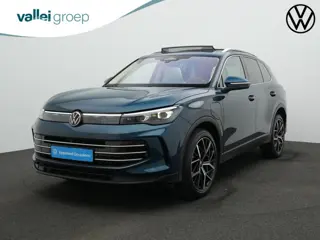 Volkswagen Tiguan 1.5 eHybrid 204 pk Elegance | Panoramadak | Trekhaak | 360 Camera | IQ Light | Ada