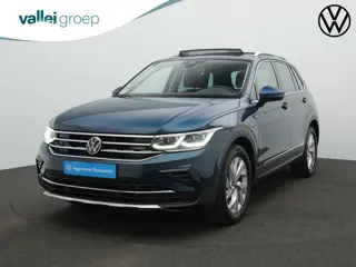 Volkswagen Tiguan 1.4 TSI 245 pk eHybrid Elegance | Panoramadak | Trekhaak | IQ Light | Achteruitrij