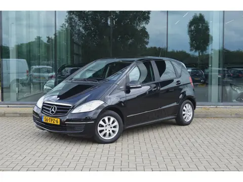 Mercedes-Benz A-klasse 160 Business Class | Trekhaak | Leder | Parkeersensoren V + A