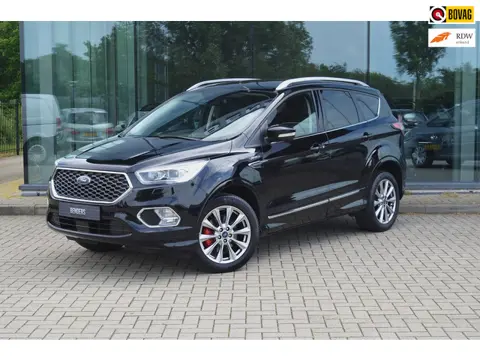 Ford Kuga 1.5 EcoBoost Vignale | Vol opties | Pano | Trekhaak | Elek. stoelen | Elek. achterklep