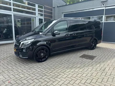 Mercedes-Benz V-Klasse 300d Extra Lang DC Avantgarde Edition | LUCHTVERING | AFN. TREKHAAK | VEEL LU