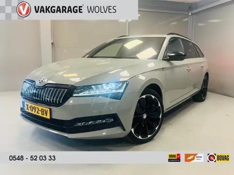 Skoda Superb Combi Sport Line 1.4 TSI iV PHEV | Canton geluidsinstallatie | Camera | Trekhaak |