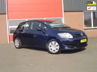 Toyota Auris 1.6-16V Terra / Airco / trekhaak / NAP