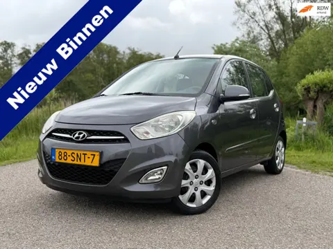 Hyundai I10 1.2 84 PK i-Motion Cool | 4 Cilinder | Airco | 2e Eigenaar | Nieuwe Distributie! | AUX/U