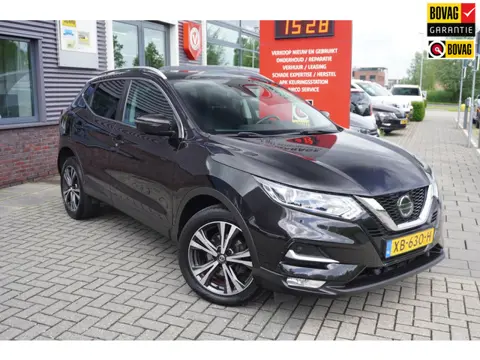 Nissan Qashqai 1.2 Tekna / Pano / 360 Camera / Keyless / Trekhaak
