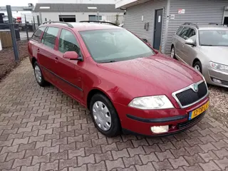 Skoda Octavia Combi 1.9 TDI Elegance CLIMA!! CRUISE!!
