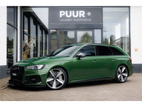 Audi RS4 2.9 TFSI Quattro ''Audi Exclusive Sonoma Green'' Keramisch - Pano - Massage - B&O