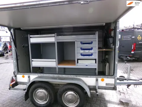 Henra G 20 V met (bedrijfswagen) inrichting electra etc