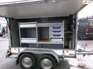 Henra G 20 V met (bedrijfswagen) inrichting electra etc