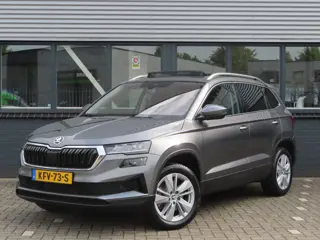 Škoda Karoq 1.5 TSI ACT Business Edition Plus DSG | trekhaak wegklapbaar | pano dak | voorruitverwar